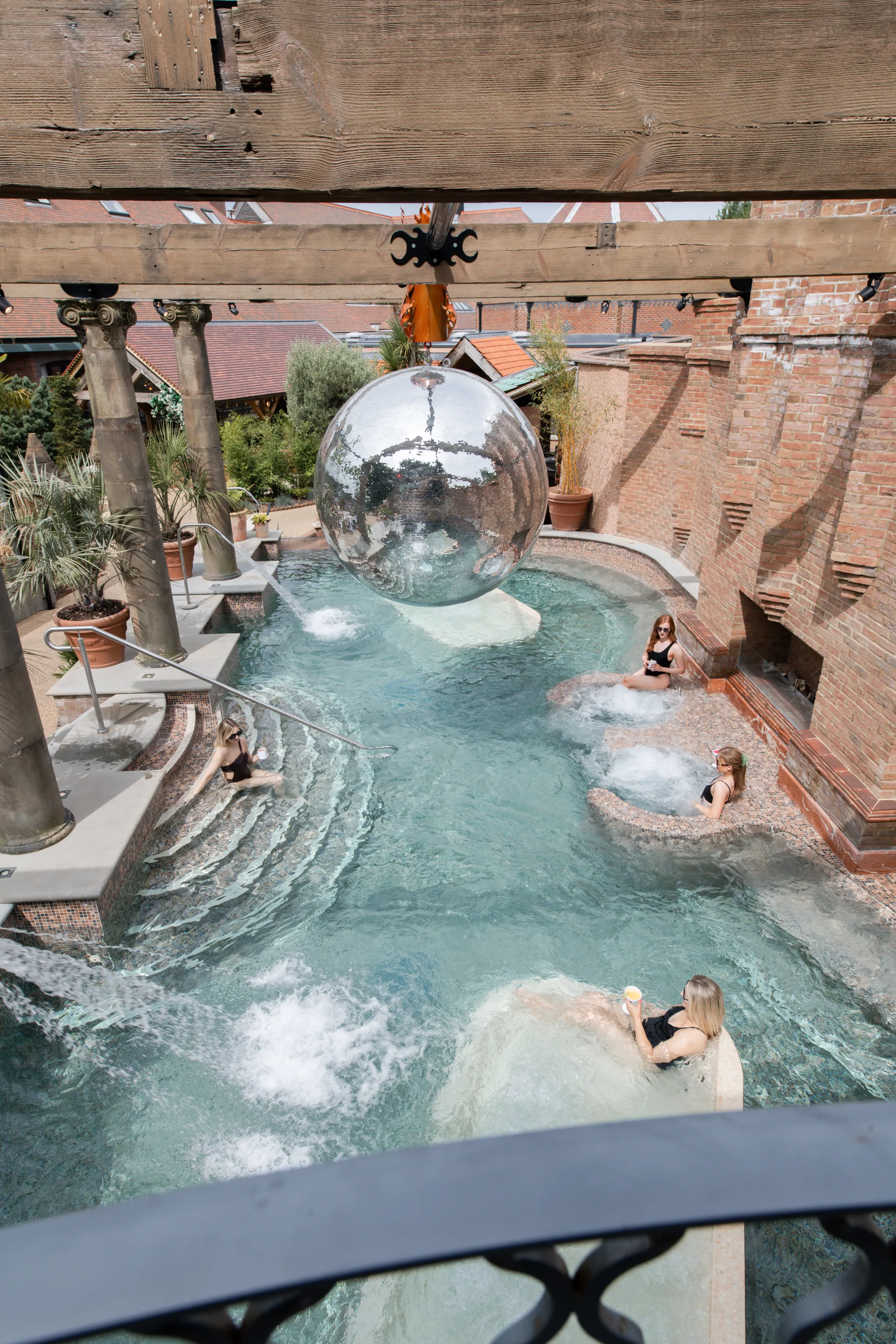 NINTCHDBPICT001071247988