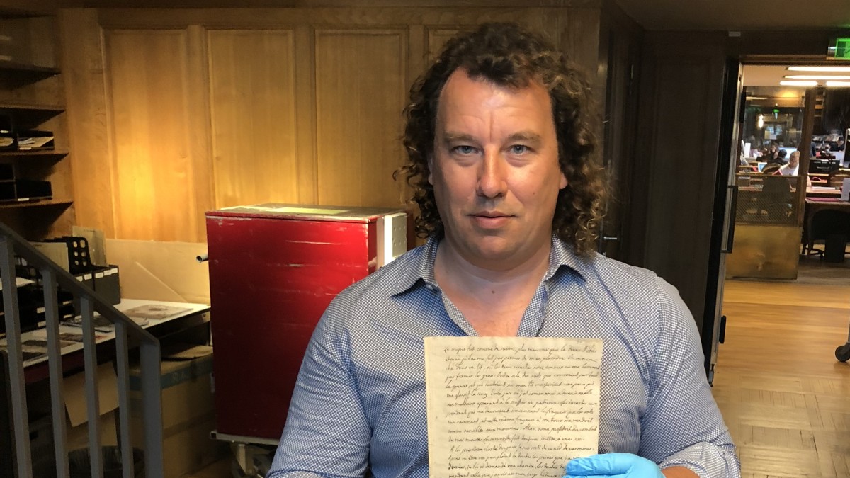 Proteins on manuscript reveal how renaissance medicines were made – Physics World