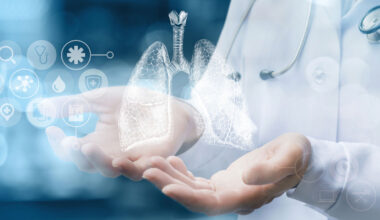 Lung Cancer Surgery Is Safe for Many Patients Over 80