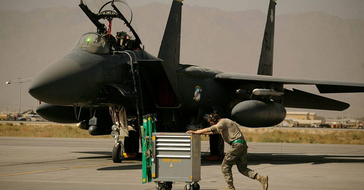 Missing US aviator rescued after Iran shoots down fighter jet