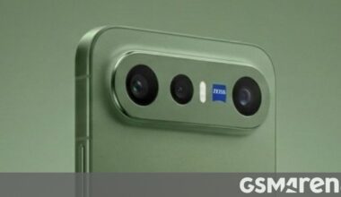 vivo X300 FE tipped to get a 200mm teleconverter in India