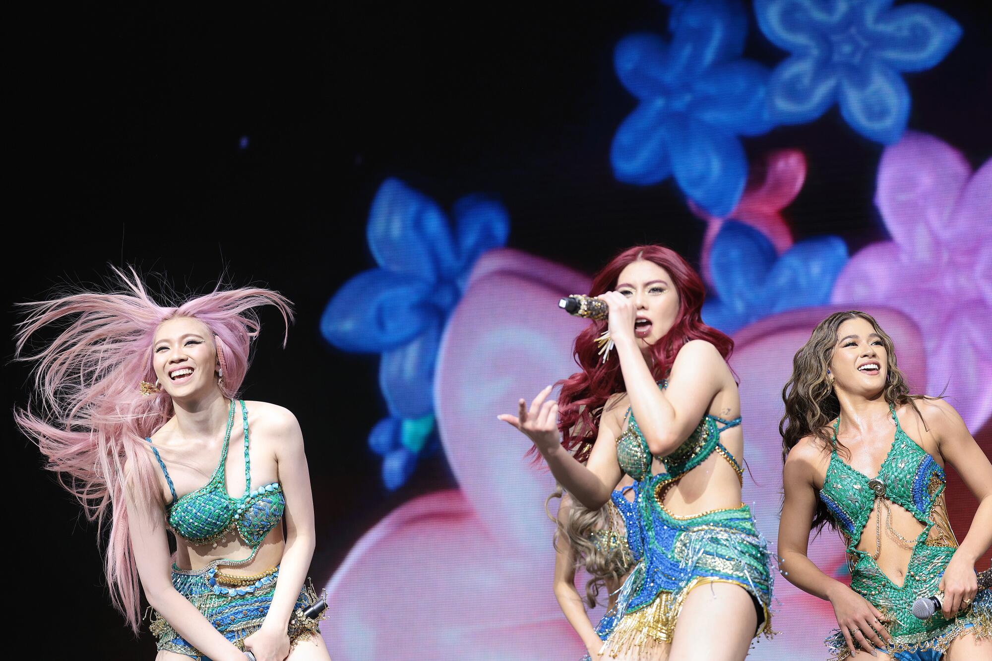  Bini performs at the Mojave stage.