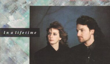 'Otherworldly voice...' - U2 > Home