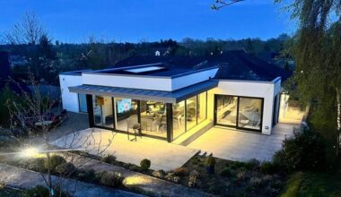 ‘We were left having to pay the full costs of their mistakes’ – couple sue builders on RTÉ’s ‘Room to Improve’ over water damage to their home