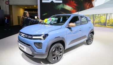 Adrian Weckler: People are getting it wrong on EVs, electric is now the cheaper choice