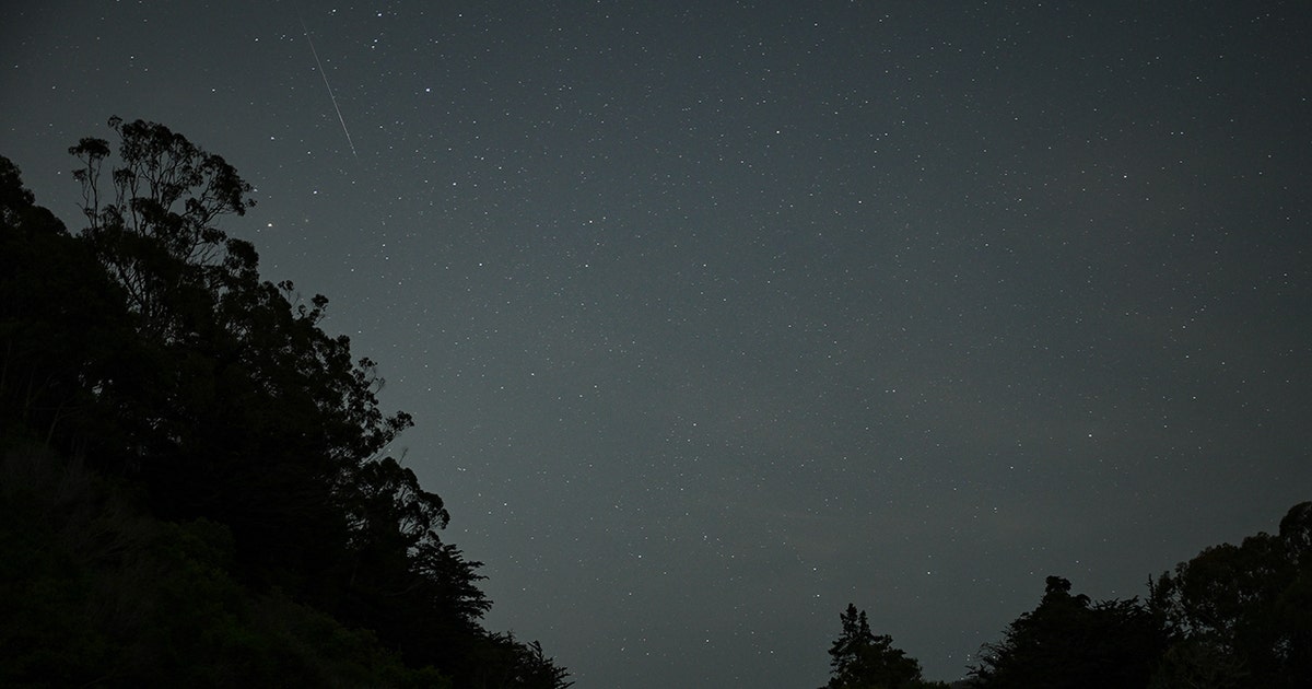 Look up tonight as the Lyrid meteor shower peaks - How to see the celestial show
