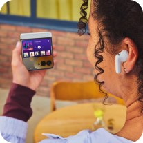 Motorola Razr 70 in action