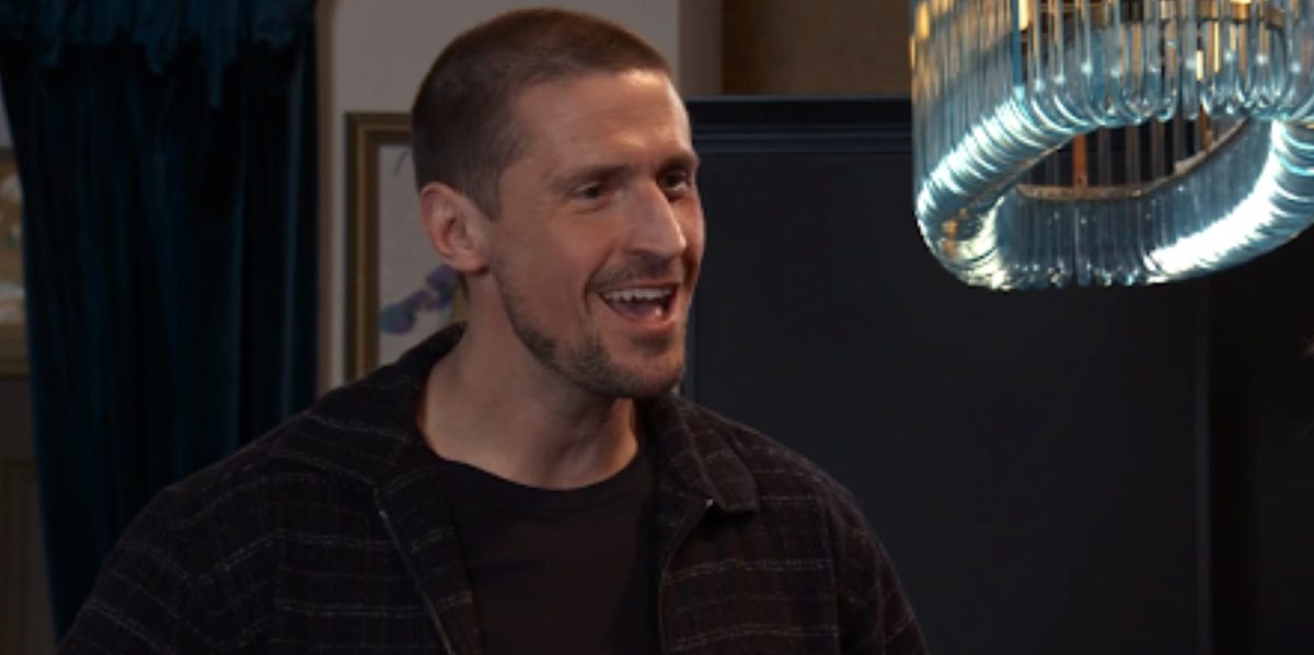 Coronation Street reveals Carl's destructive move as Debbie disowns him
