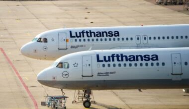 Lufthansa to scrub 20,000 summer flights to save on fuel costs