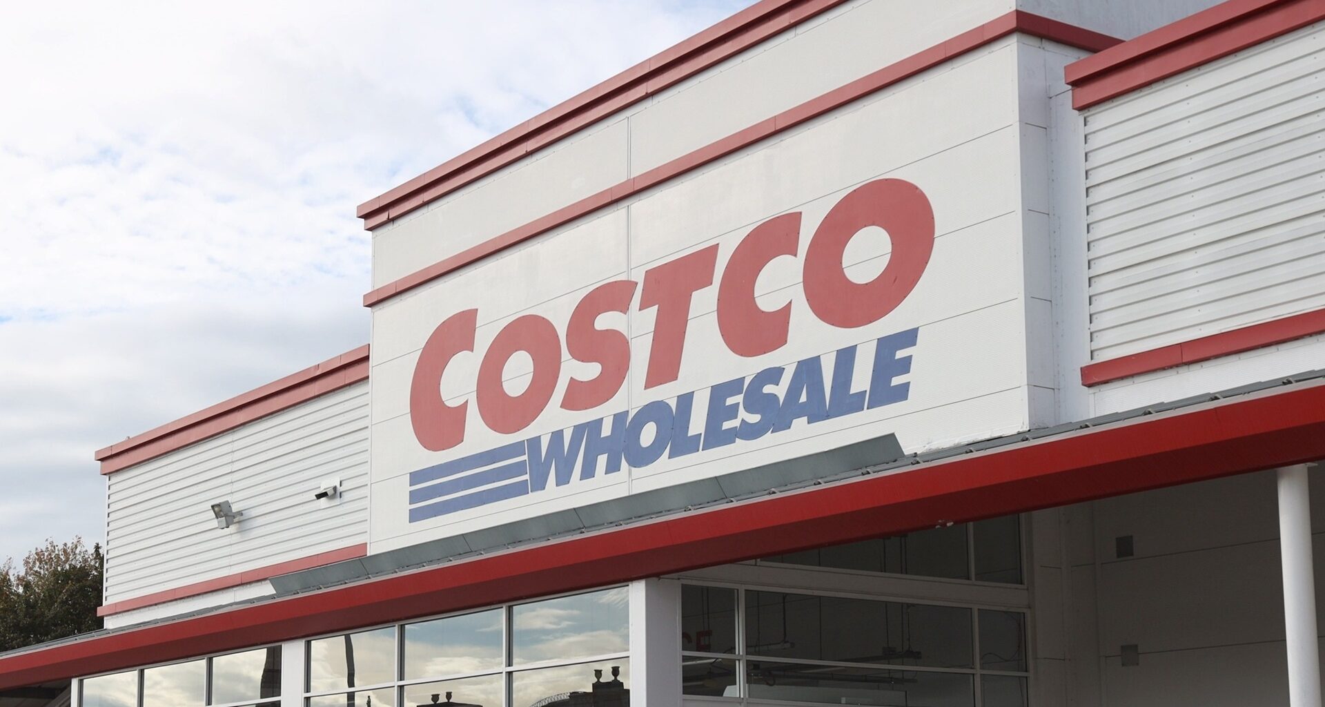 5 Items Under $100 Frugal Retirees Should Buy at Costco Ahead of Summer 2026