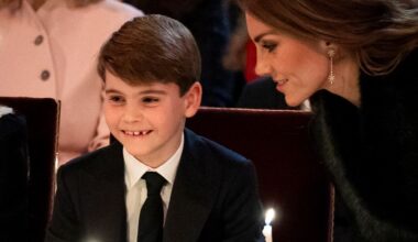 Kate Middleton, Prince William celebrate Louis' birthday with seaside portrait