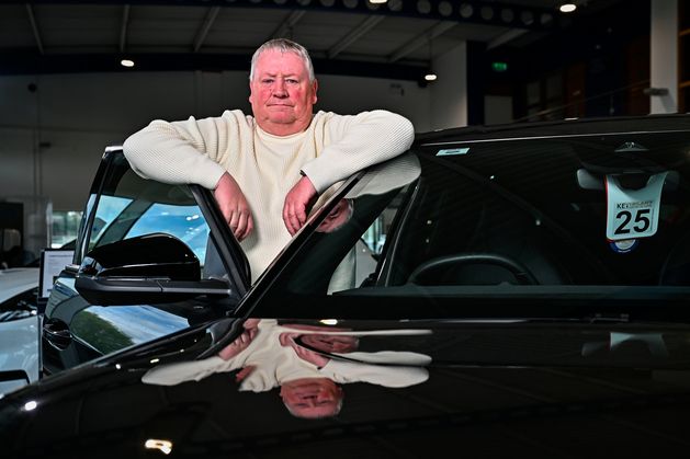 ‘You don’t want to be getting two new hips at 30’ – Carlow boss Pat Bennett on his son Stephen and what the Waterford star puts his body through