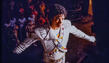 Michael Jackson’s Classic Returns As He Nearly Dominates The Albums Chart