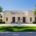 The Bass Museum of Art. Image © Mia2you via Shutterstock The Bass Museum of Art Commissions Johnston Marklee for Campus Expansion in Collins Park, Miami Beach - Image 1 of 5