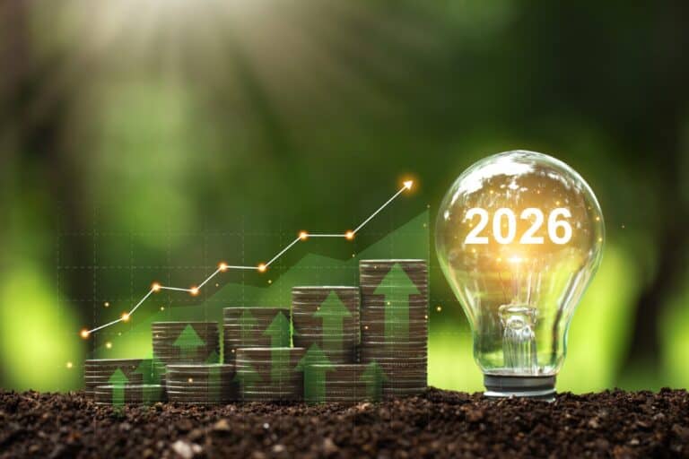 2 excellent investment trusts to consider for an ISA or SIPP