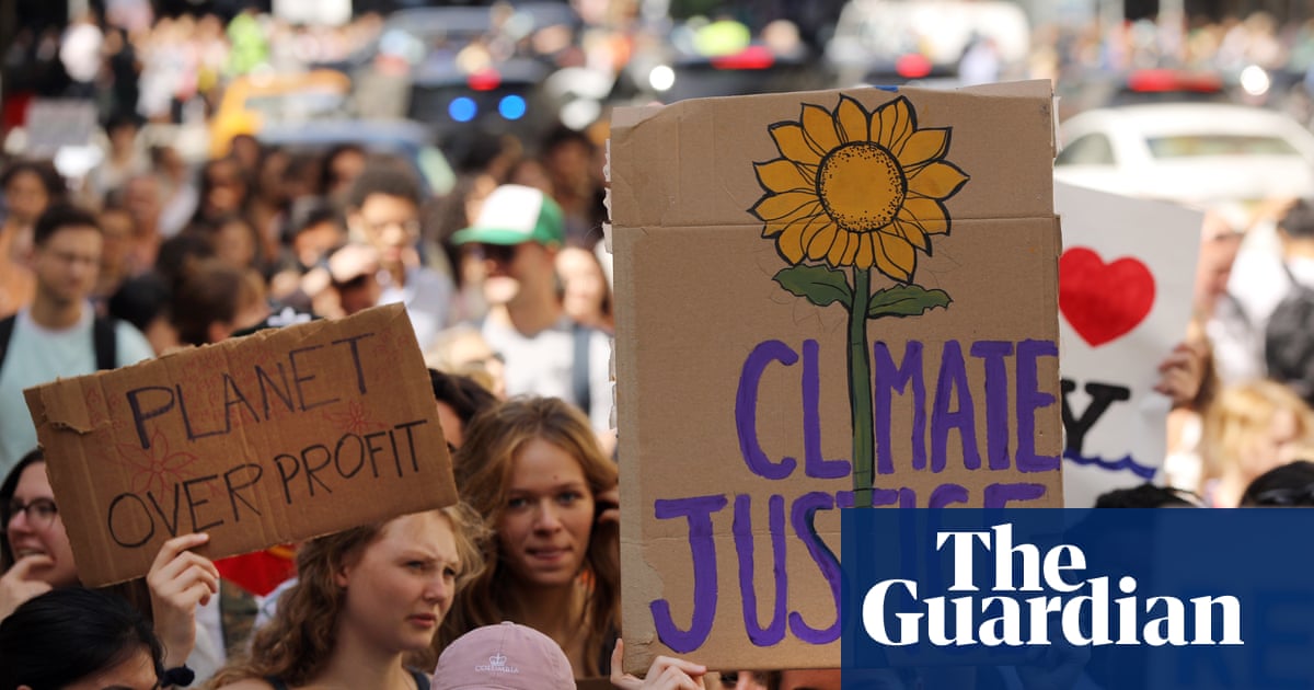 New global panel aims to accelerate move away from fossil fuels | Climate crisis