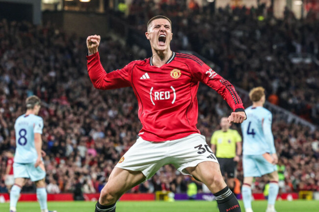 manchester-uk-27th-apr-2026-benjamin-sesko-of-manchester-united-celebrates-his-goal-to-make-it-2-0-during-the-premier-league-match-manchester-united-vs-brentford-at-old-trafford-manchester-unite