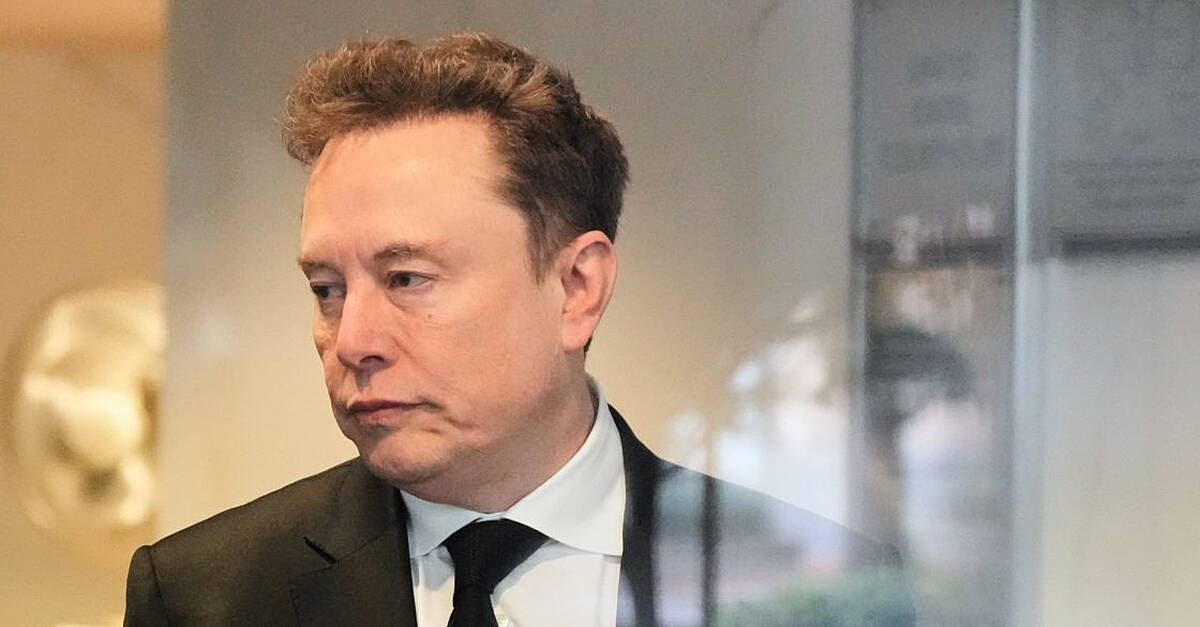 Elon Musk appears in court at start of case that could reshape AI’s future