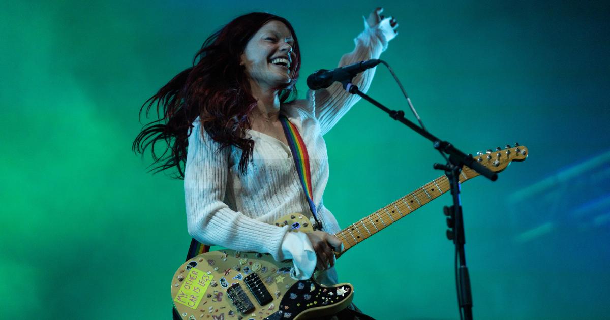 Wet Leg's Rhian Teasdale appears on Channel 4's Train-ing It