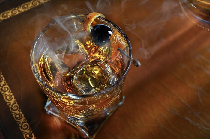 World Of Drinks: The Perfect Smoked Old Fashioned By Orly Catz