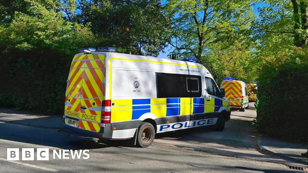 Police raids in Crewe in modern slavery and forced marriage inquiry - BBC