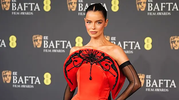 Love Island Star Maura Higgins Signs Up For Us Version Of Strictly Come Dancing