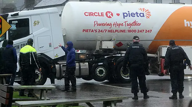 Talks To Resume At Lunchtime As Fuel Protests Enter Fifth Day