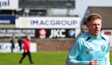 James McClean told by hip specialist he has ‘no business being on a football pitch’ – The Irish Times