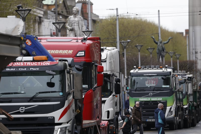 Fuel protesters on O'Connell Street in Dublin city centre. Photograph: Nick Bradshaw