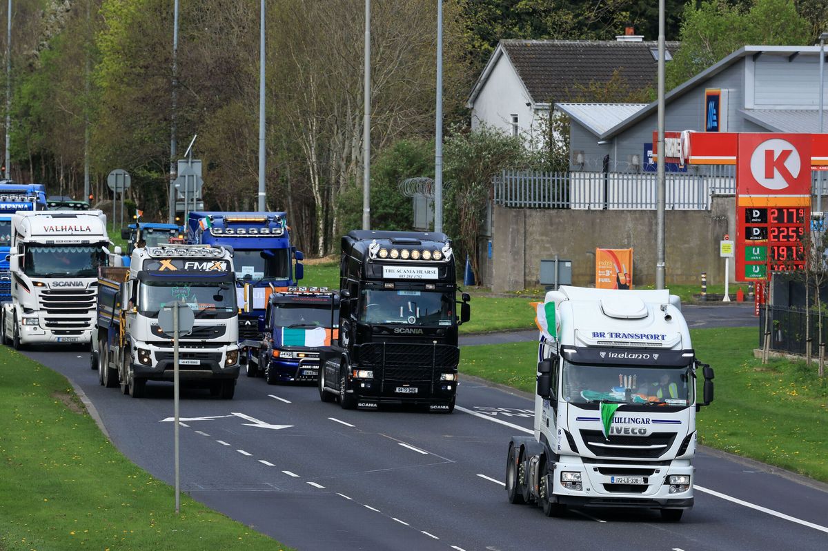 A convoy of trucks, vans and tractors pictured on the N4 eastbound at Palmerstown