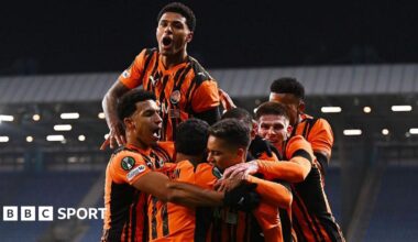 Shakhtar Donetsk celebrate