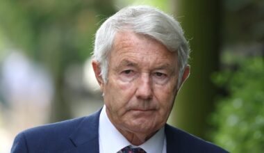 In Tipperary, criticism of Michael Lowry doesn’t fly – The Irish Times