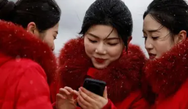 As AI technology becomes more prevalent in the film and TV industry, cases of AI-powered face and voice swopping have become more frequent.