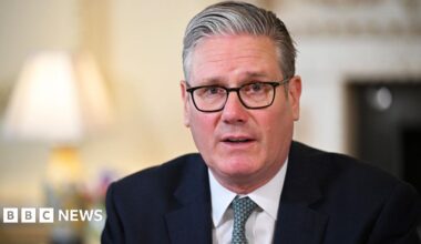 Starmer won't resign over Mandelson vetting row, senior minister tells BBC - live updates