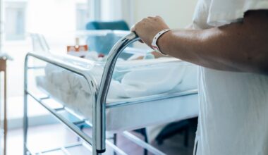 Expanding RSV vaccination would result in ‘significant reductions’ in infant hospitalisation, says Hiqa – The Irish Times