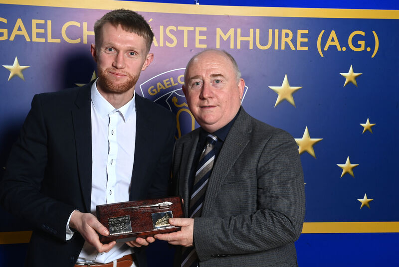  Príomhoide na Scoile Dónal Ó Buachalla with Dr Éadbhard Ó Conaing. 