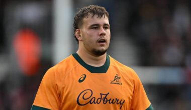 Aussie prop De Lutiis ends Ireland speculation after 'stressful' fortnight