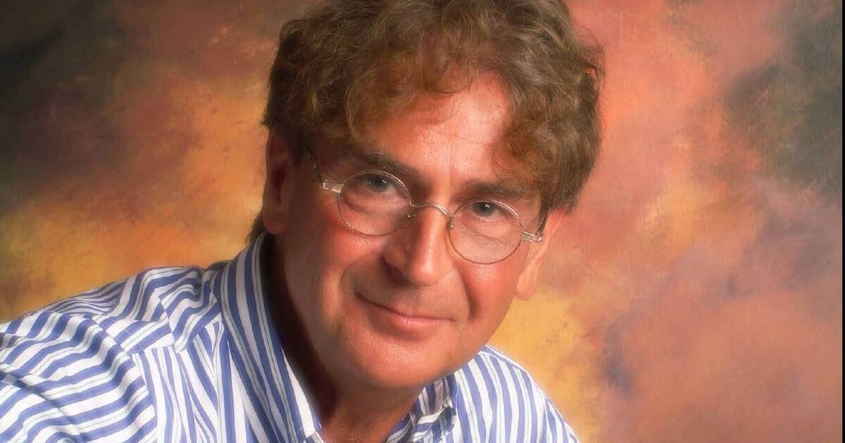 Jimmy MacCarthy announces first live gigs in over a decade in intimate Cork venue