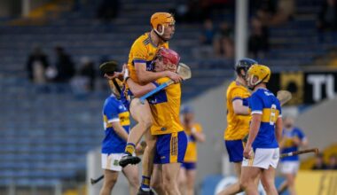 Clare finish strong to snatch Munster U20HC victory over 14-man Tipperary