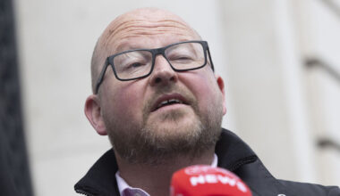 Fuel blockaders 'squeezed €500m from the public purse just like burger barons', says union leader