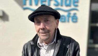 Cork-based photographer John Minihan talks Beckett, Athy, and his battle with cancer 