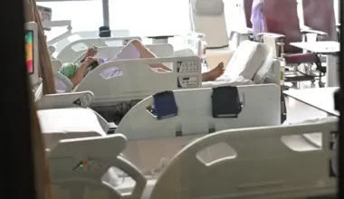 With the expansion of coverage and in light of medical cost inflation, five insurers have increased the premiums of their private health insurance products.