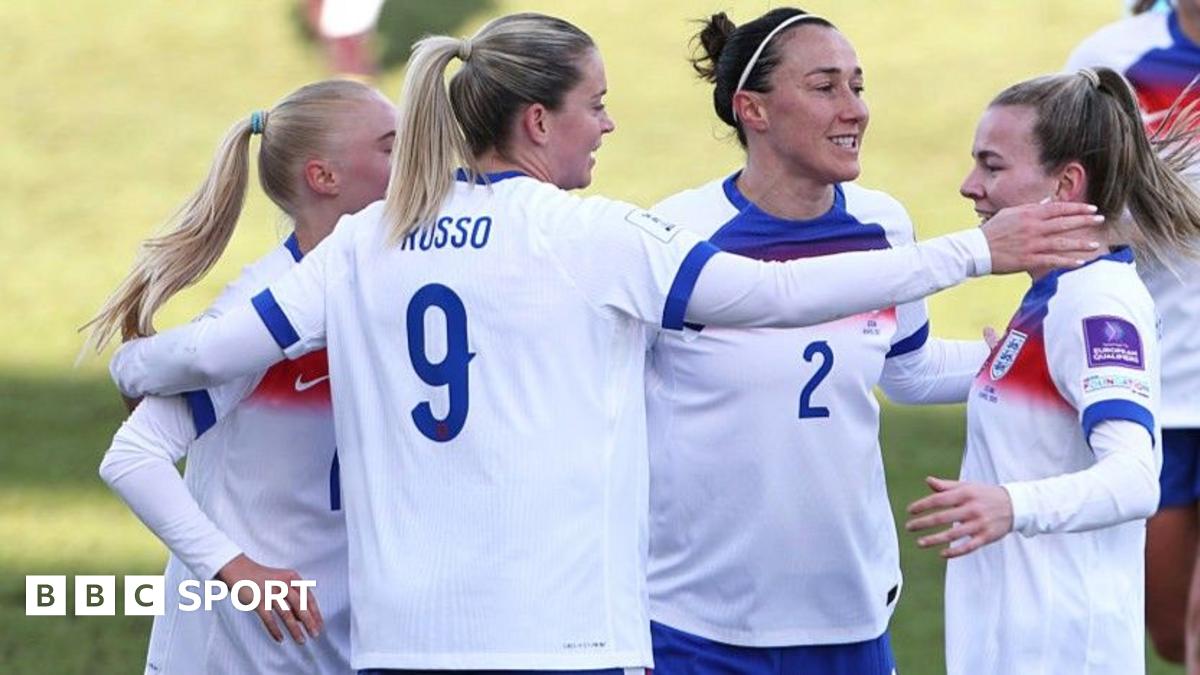 Alessia Russo celebrates scoring England's opener