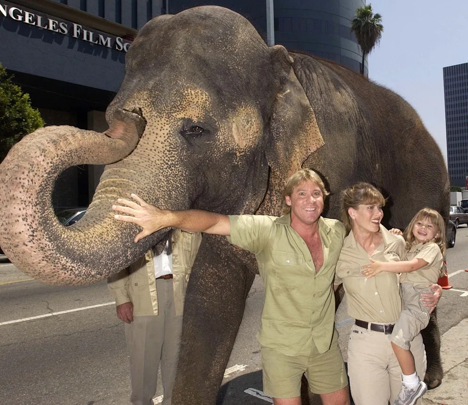 Steve Irwin with Terri and Bindi at the premiere of the adventure comedy film