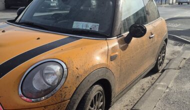 Car owner gives cheeky thieves 'mini' ultimatum