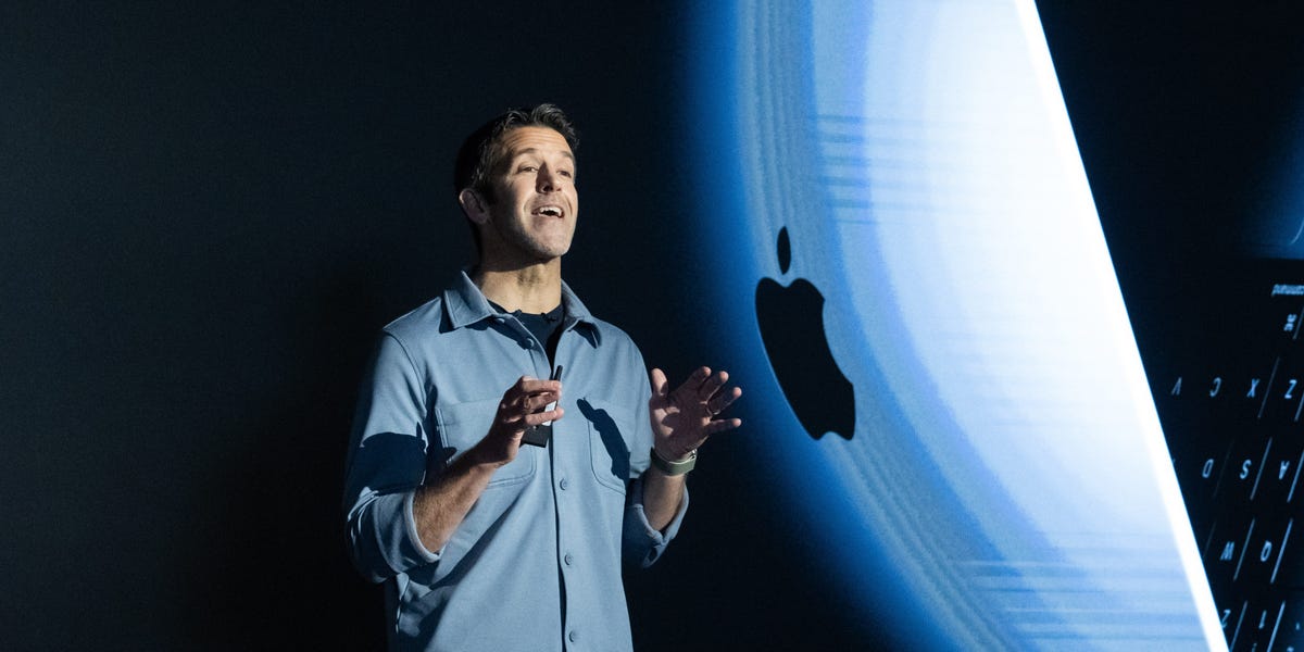 Apple Just Made a Huge Bet: Hardware Will Win the AI Era