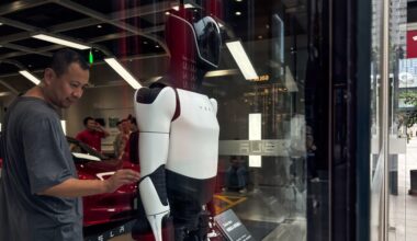 Tesla Slips Mysterious $2 Billion AI Hardware Deal Into Latest Filing