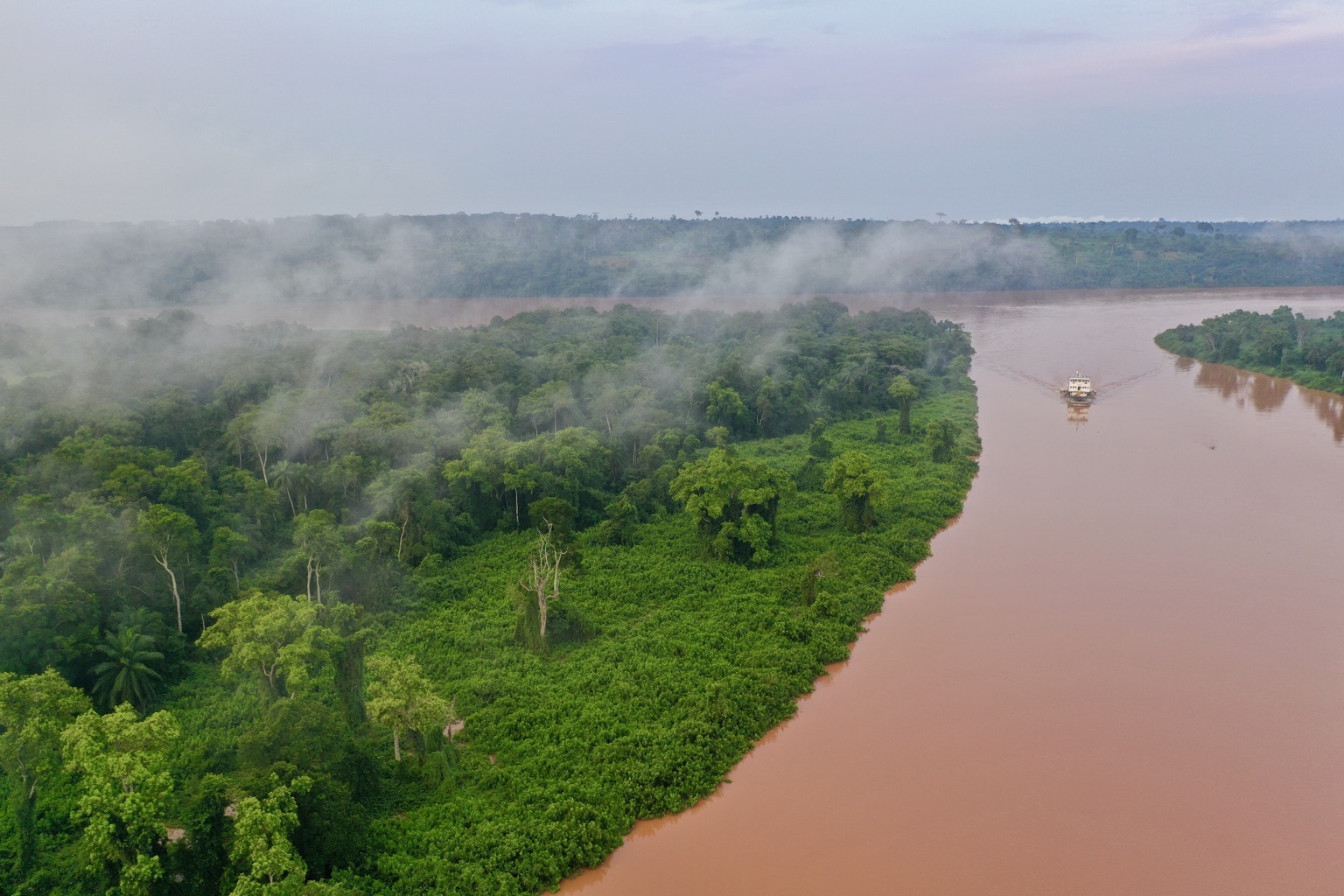 The remote study sites, such as Lake Mai Ndombe, were reached mainly by boat. Image courtesy of Kristof Van Oost.