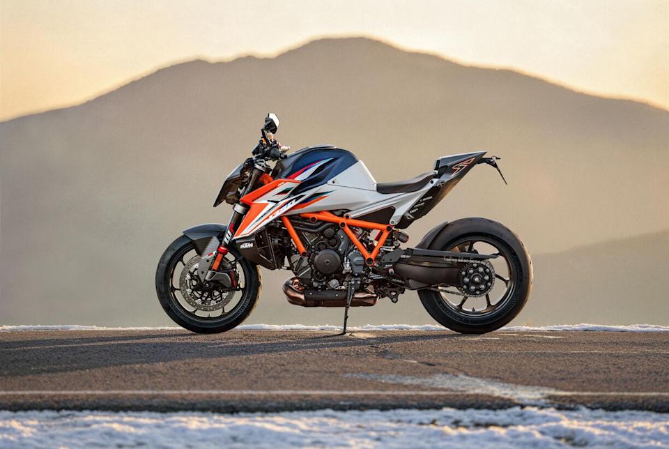 2026 ktm 1390 super duke rr first look