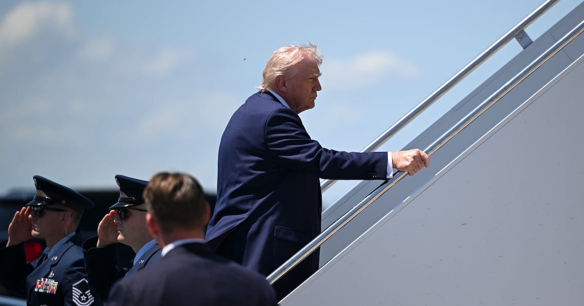 Trump hosts crypto contest winners at Mar-a-Lago as his meme coin plunges in value – The Irish Times